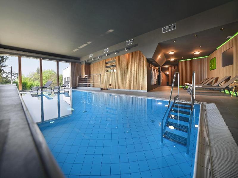 Maxmilian Lifestyle Resort image