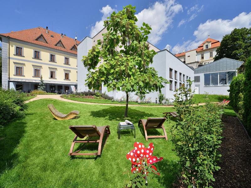 Maxmilian Lifestyle Resort image