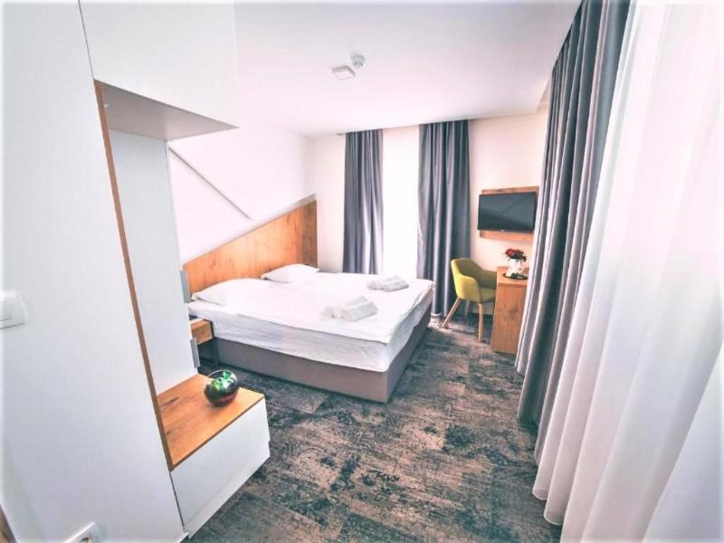 Orange Hotel image