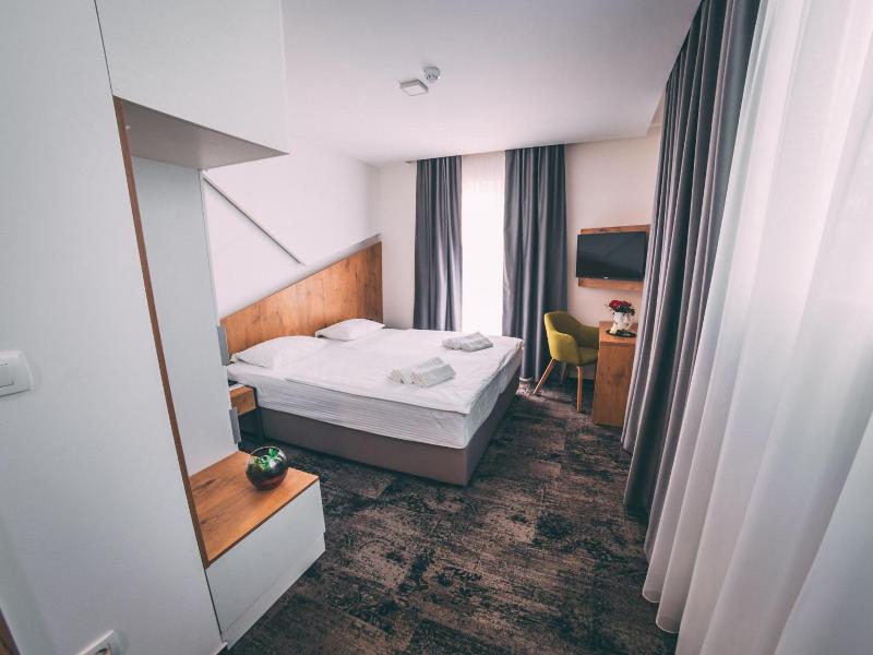 Orange Hotel image