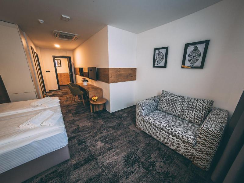 Orange Hotel image