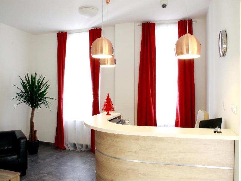 Hotel Vera image