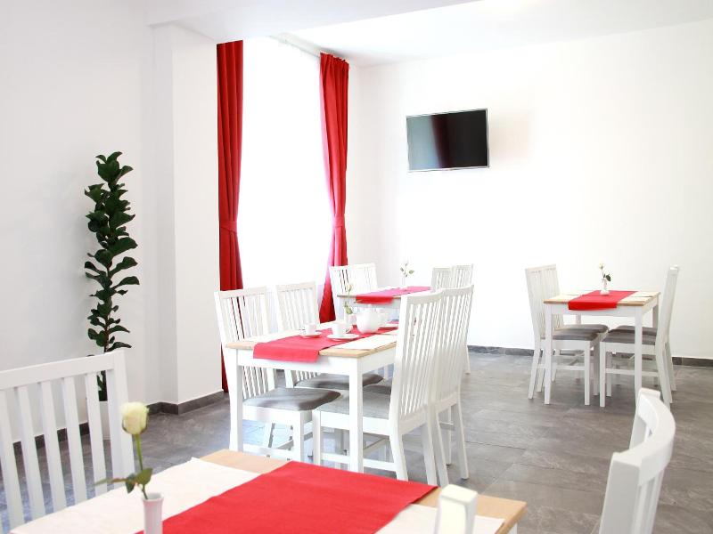 Hotel Vera image