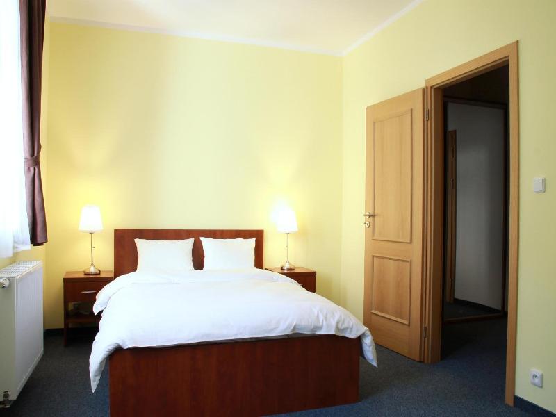 Hotel Vera image