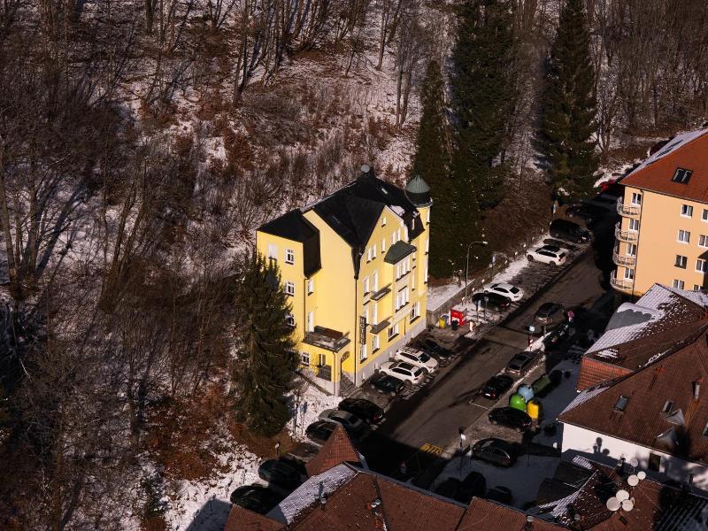 Hotel Vera image