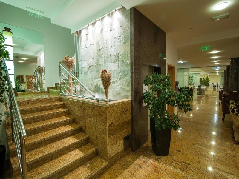 Zoo Hotel image