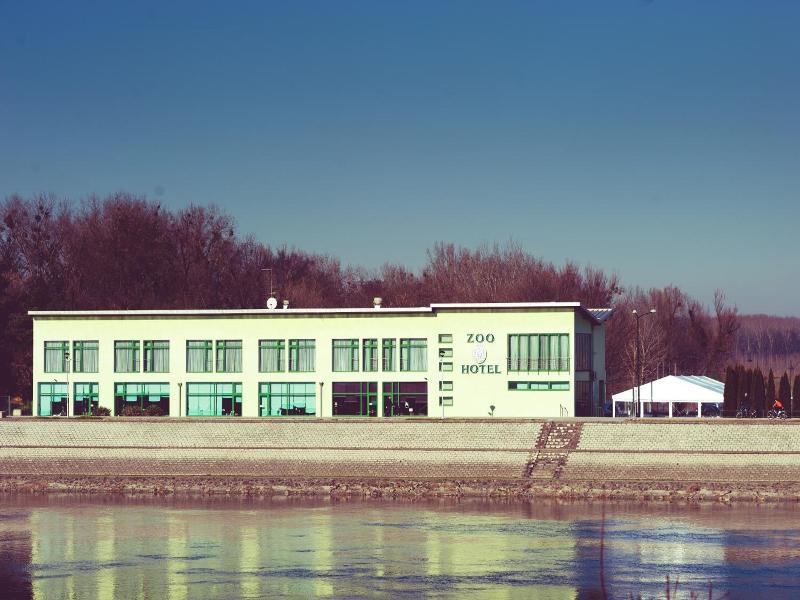 Zoo Hotel image