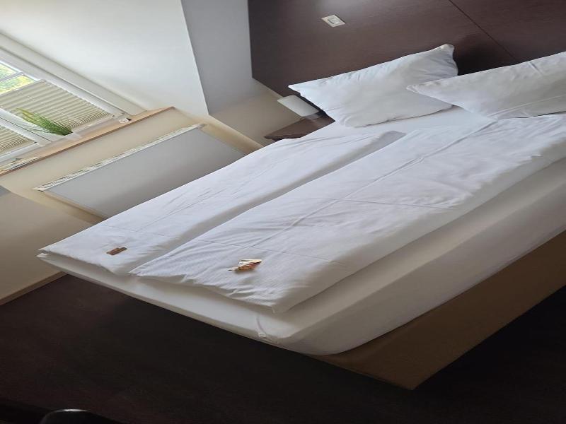Hotel Stadt Steinheim image