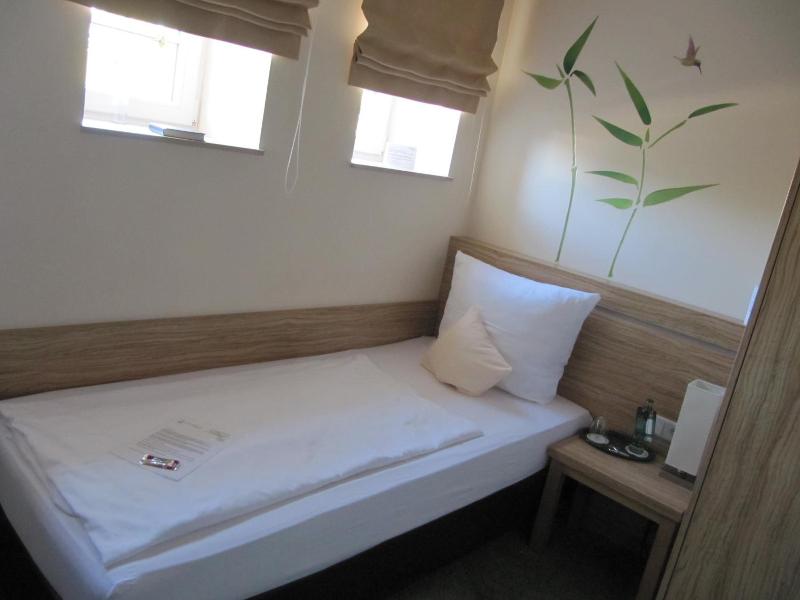 Hotel Stadt Steinheim image