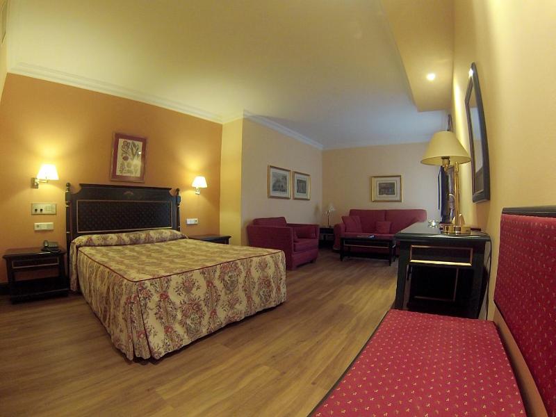 Hotel Cristina image