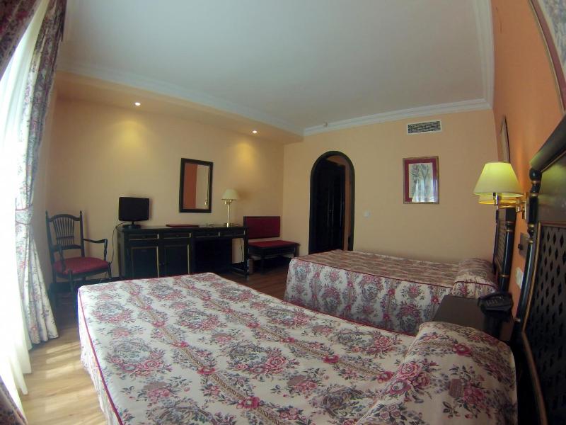 Hotel Cristina image