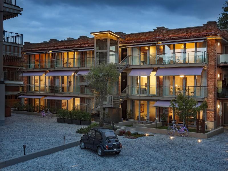 Rivetto Suites image