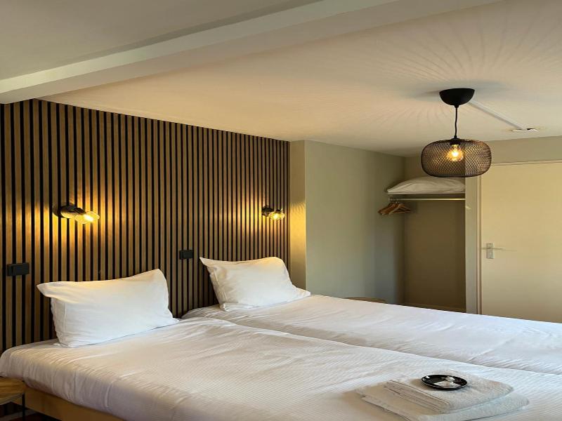 Hotel De Barones image
