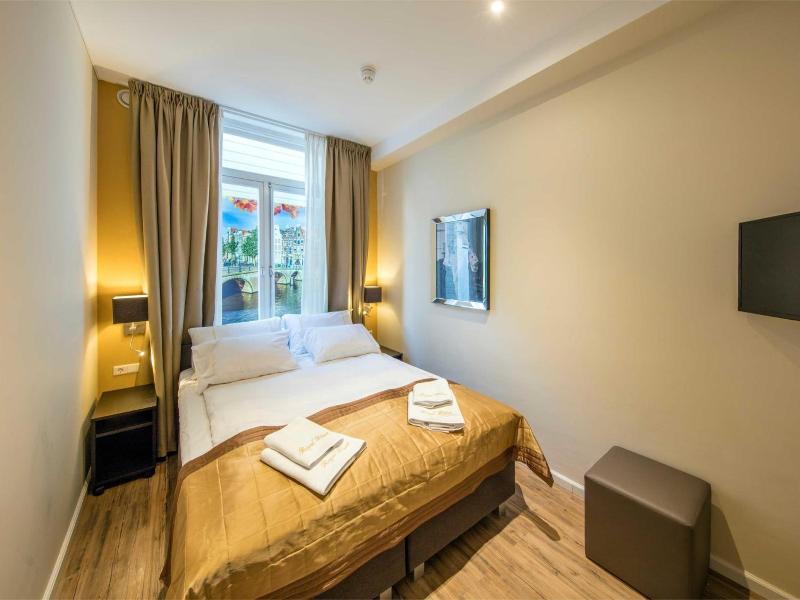 Royal Plaza Hotel Amsterdam image