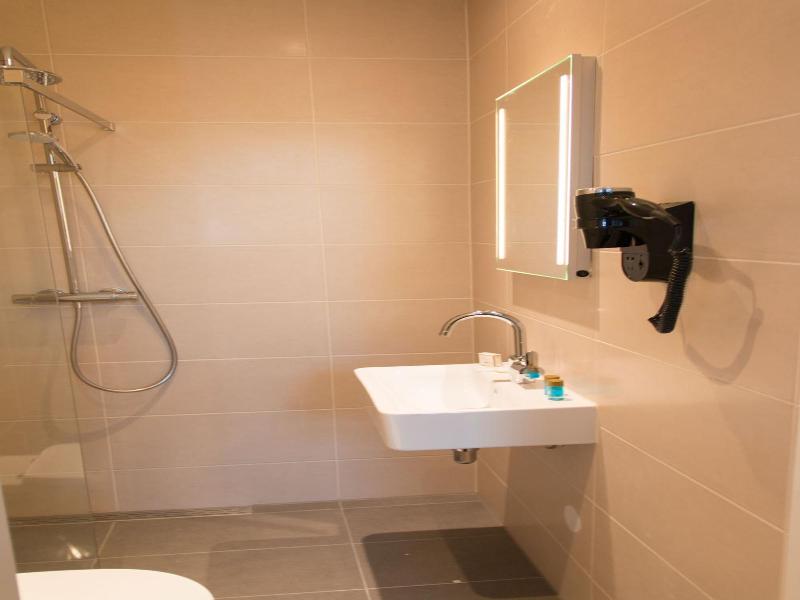 Royal Plaza Hotel Amsterdam image