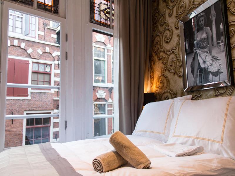 Royal Plaza Hotel Amsterdam image