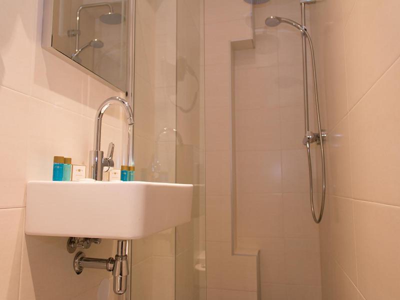 Royal Plaza Hotel Amsterdam image