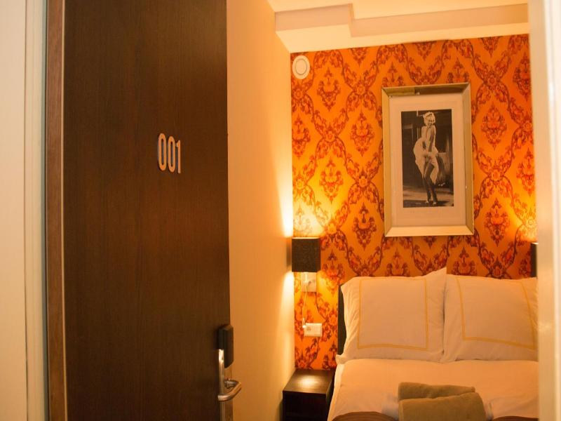 Royal Plaza Hotel Amsterdam image