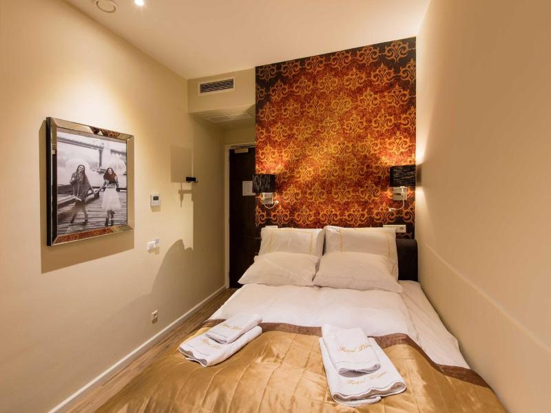 Royal Plaza Hotel Amsterdam image