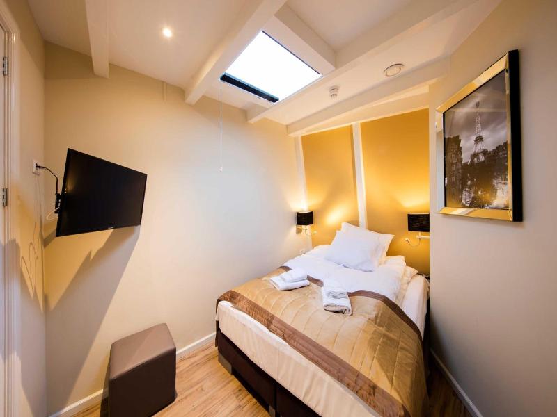 Royal Plaza Hotel Amsterdam image
