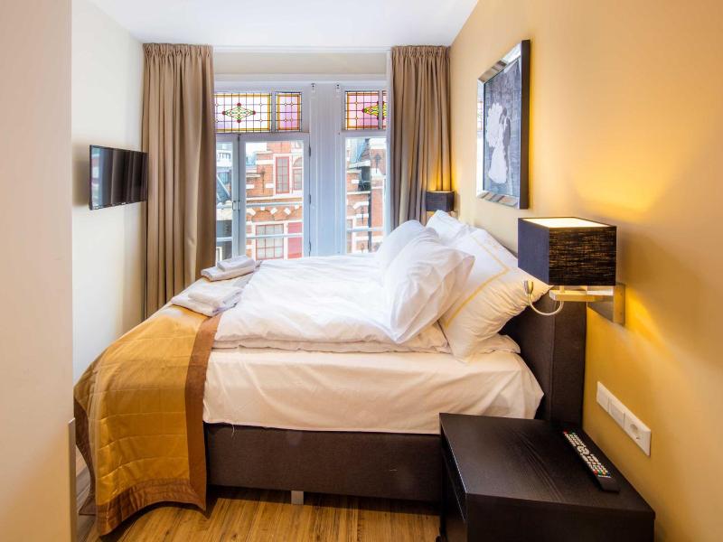 Royal Plaza Hotel Amsterdam image