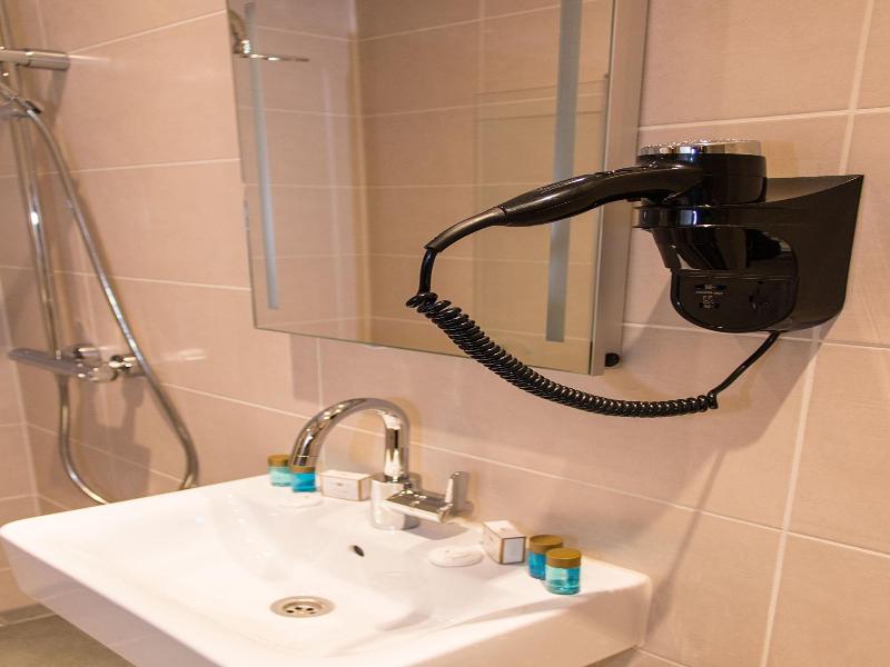 Royal Plaza Hotel Amsterdam image