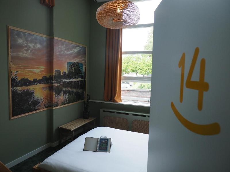 Hostel Roots image