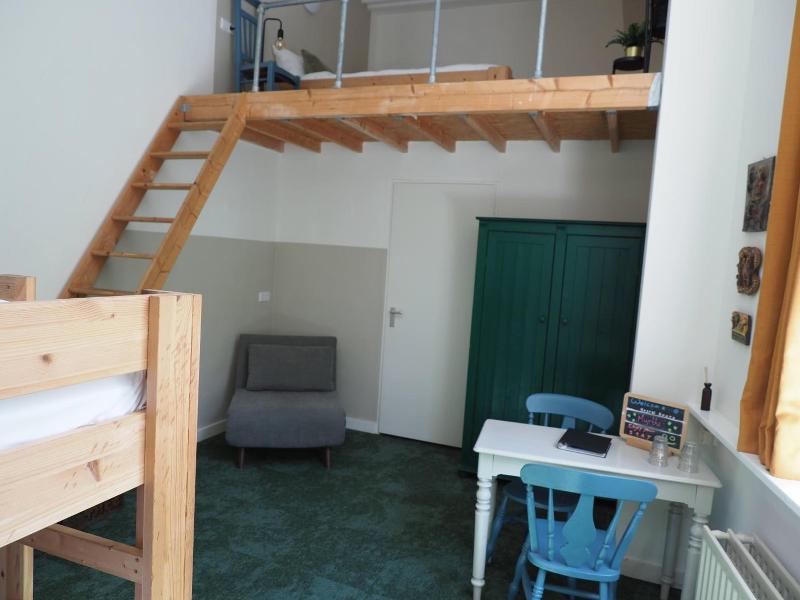 Hostel Roots image