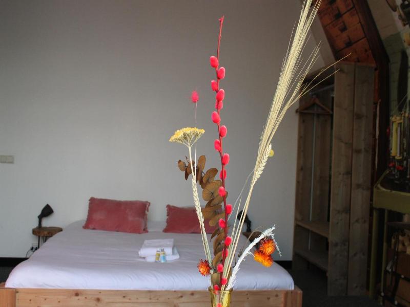 Hostel Roots image