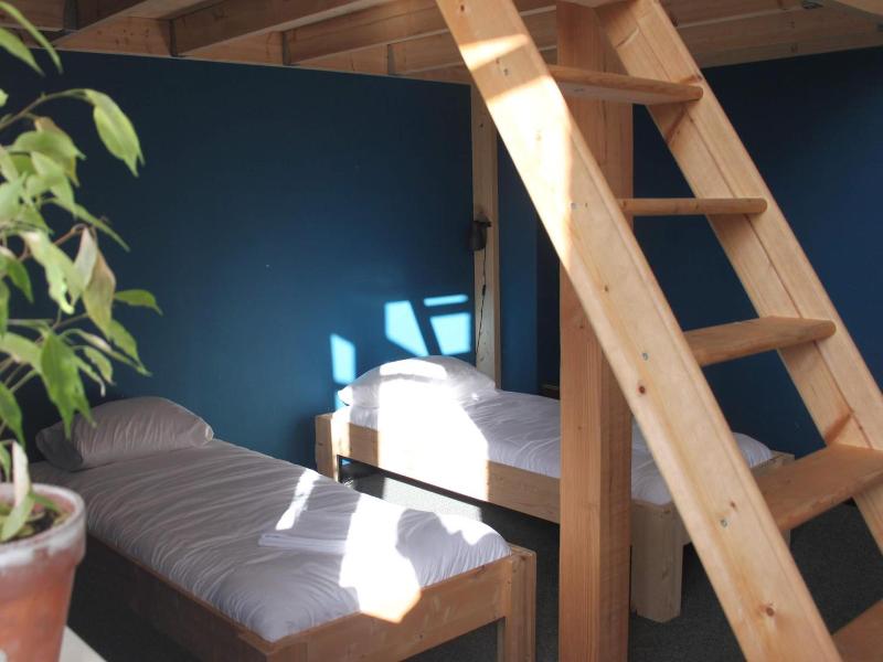 Hostel Roots image
