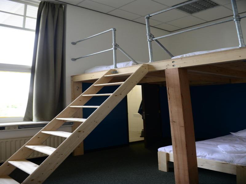 Hostel Roots image