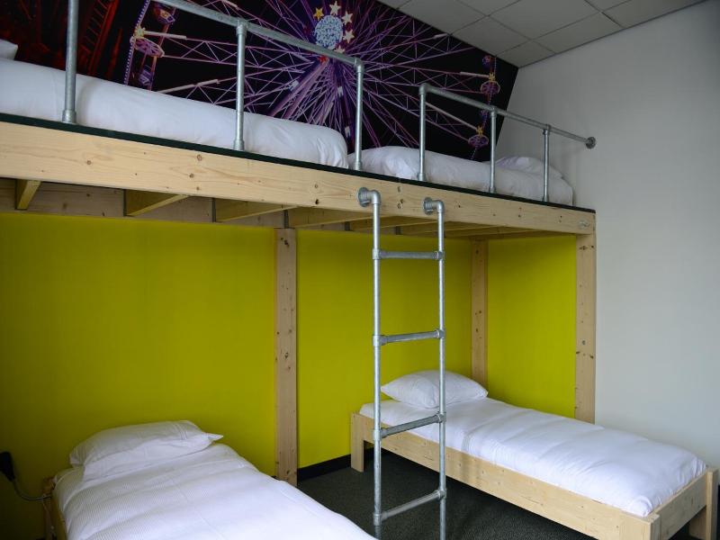 Hostel Roots image