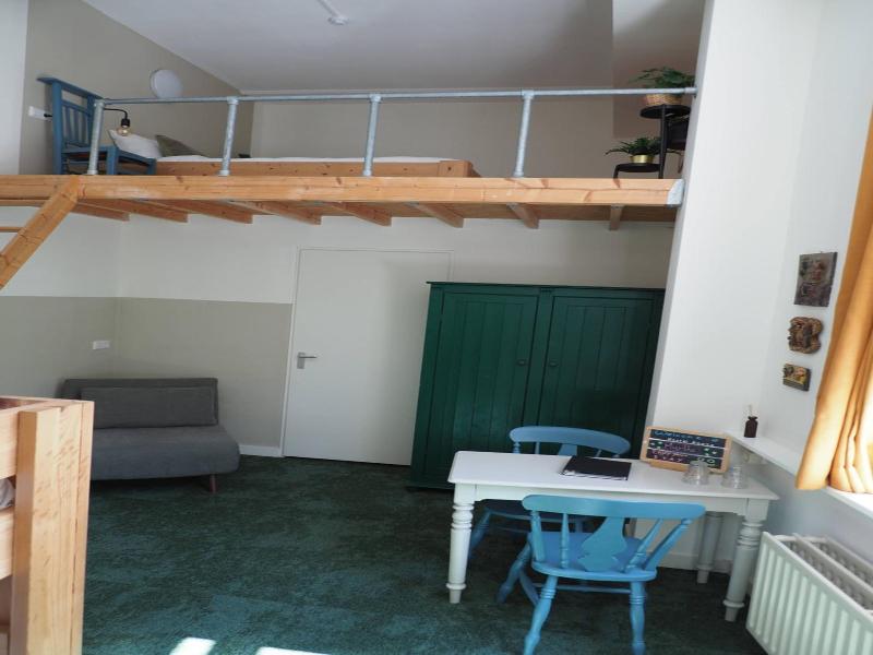 Hostel Roots image