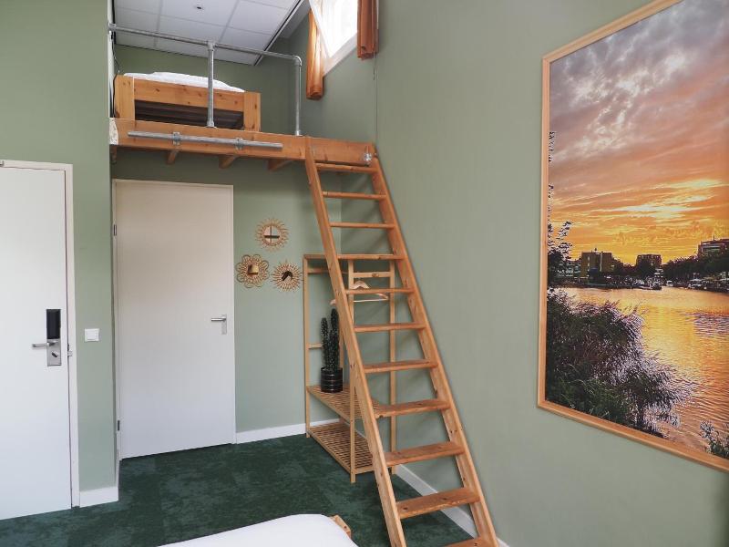 Hostel Roots image