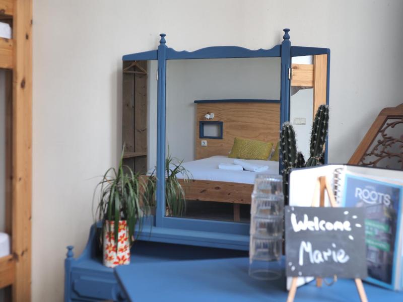 Hostel Roots image
