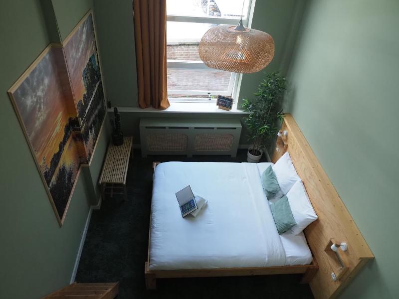 Hostel Roots image
