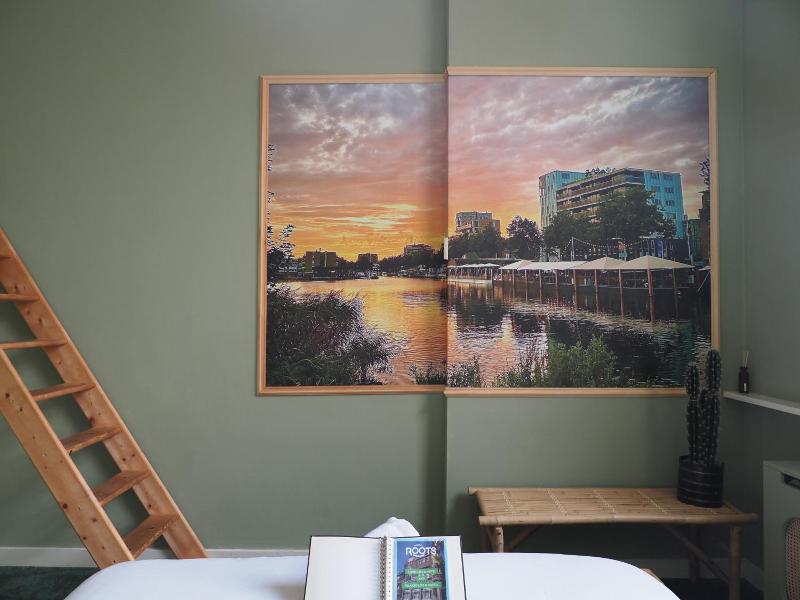 Hostel Roots image
