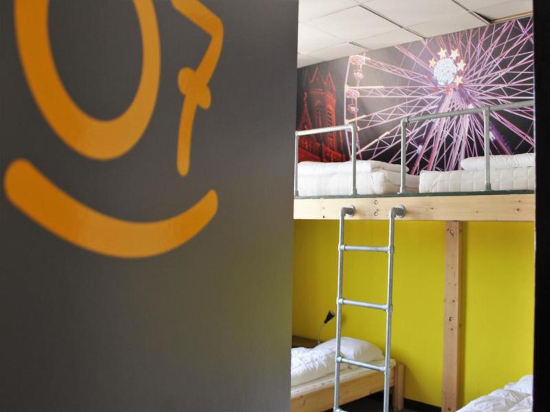 Hostel Roots image
