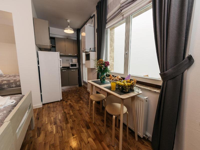 Yellowboot Aparthotel image