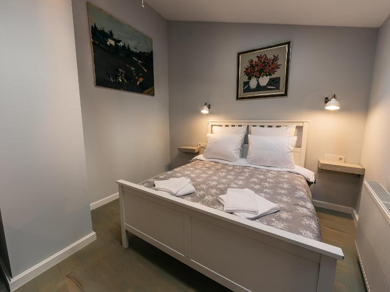 Yellowboot Aparthotel image