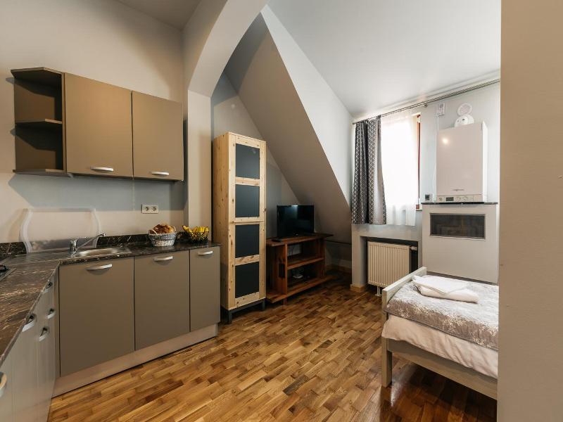 Yellowboot Aparthotel image