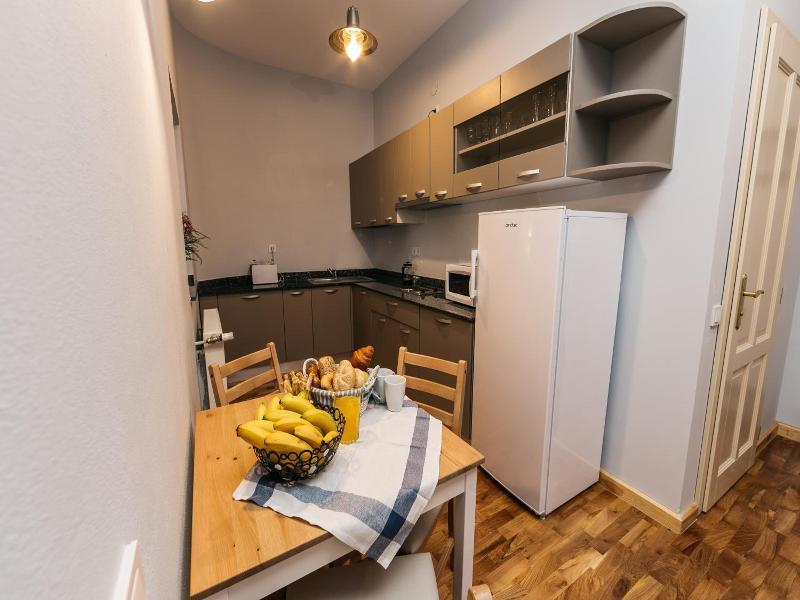 Yellowboot Aparthotel image