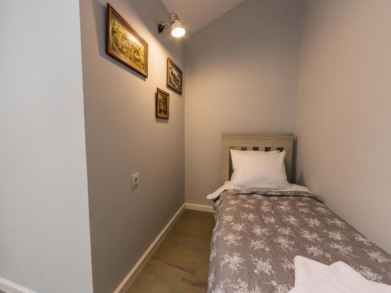 Yellowboot Aparthotel image