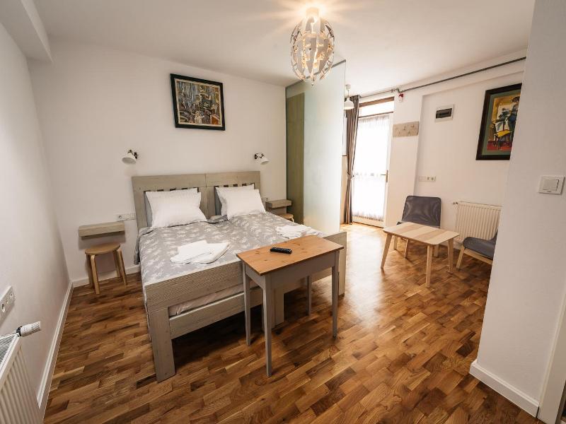 Yellowboot Aparthotel image