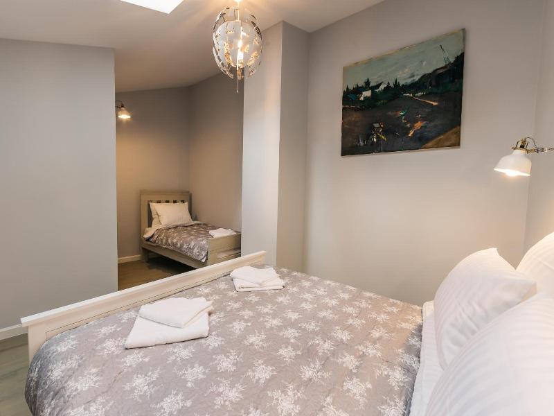 Yellowboot Aparthotel image
