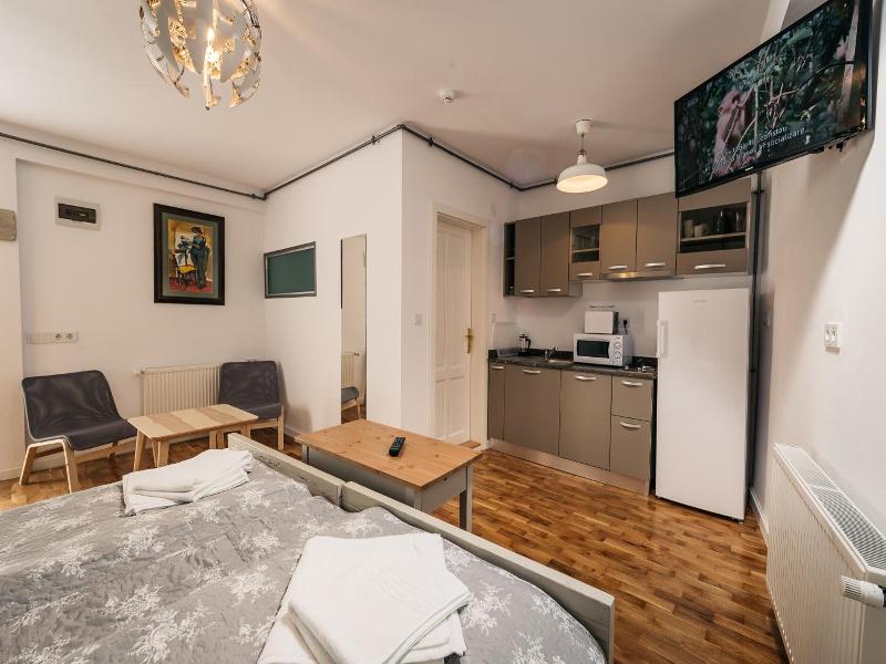 Yellowboot Aparthotel image