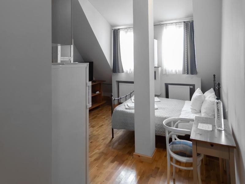 Yellowboot Aparthotel image