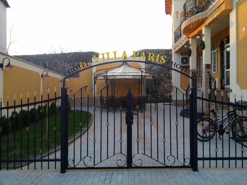 Villa Paris image