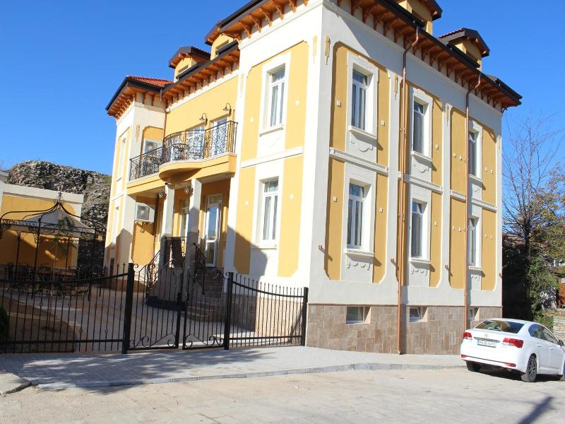 Villa Paris image