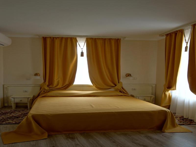 Villa Paris image